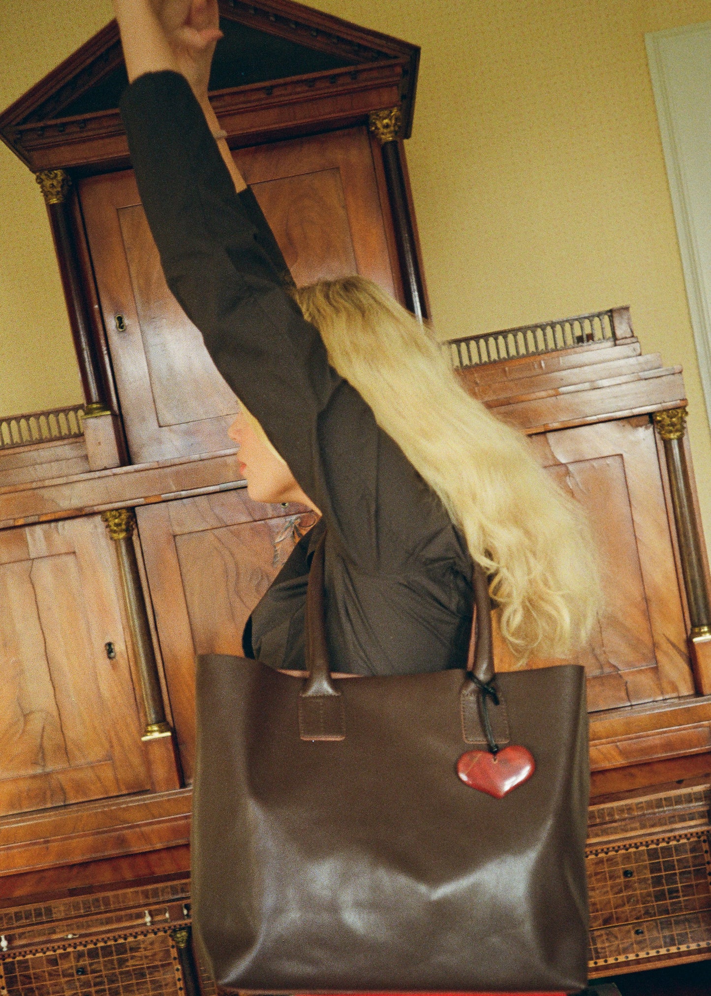 PRE-ORDER: Dorthy Bag, Chocolate