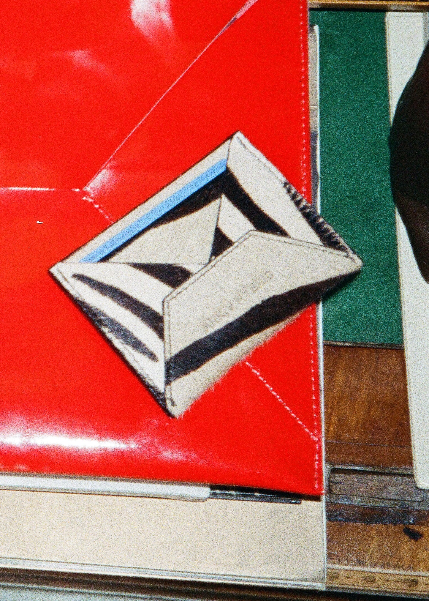 Poul Cardholder, Zebra