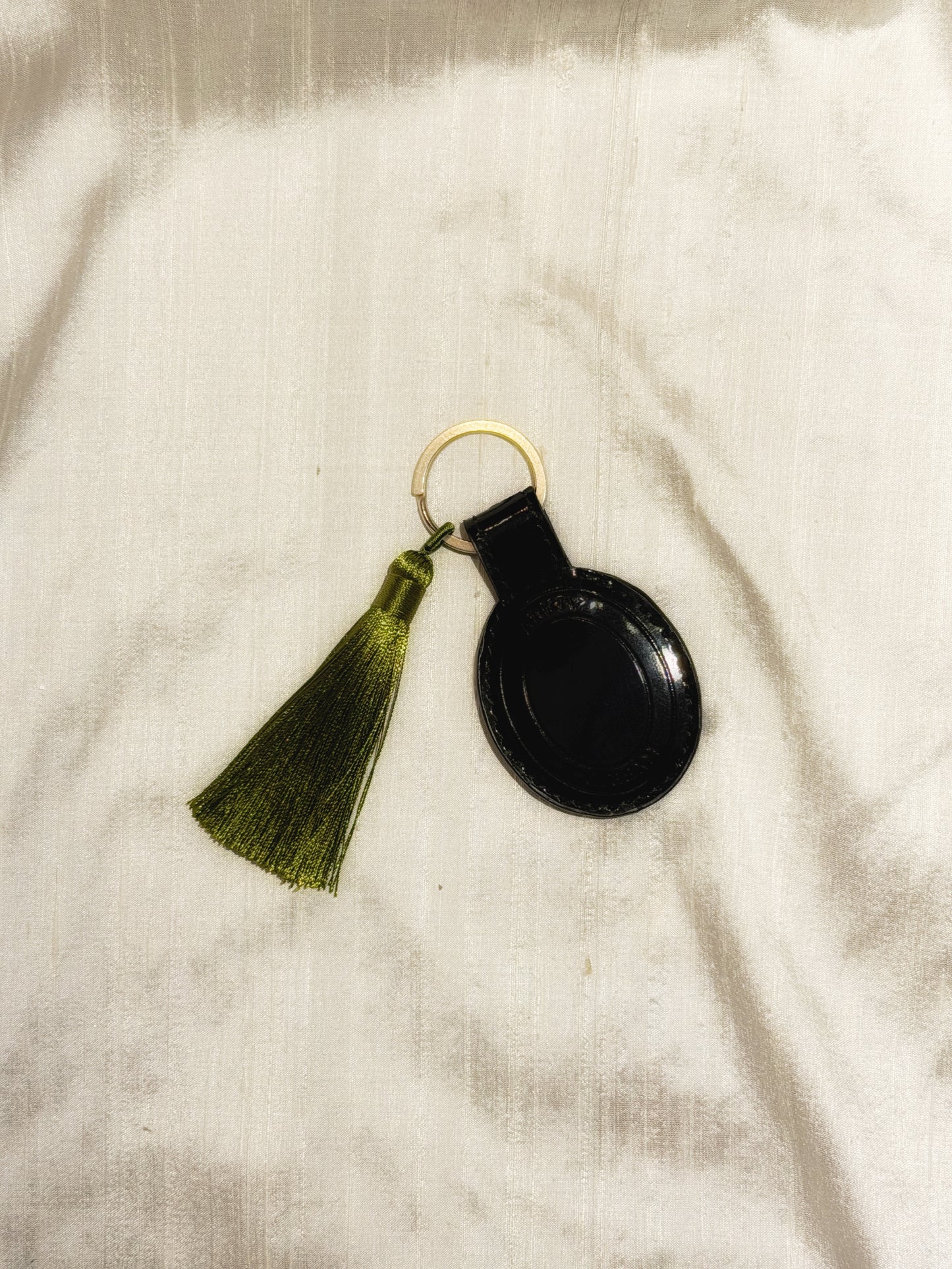 Kat Keyring, Patent Black