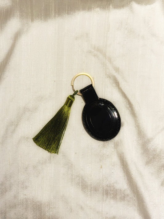 Kat Keyring, Patent Black